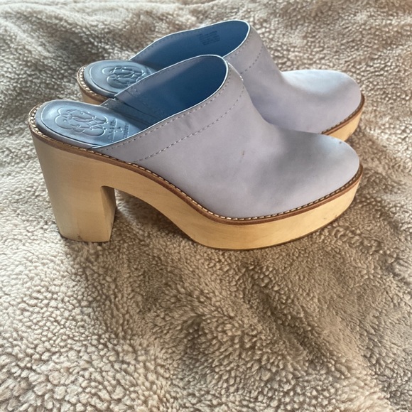 ANTONIO MELANI Shoes - Antonio Melani Blue Suede Shoes 👟 !!!!